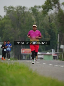 Runner Photo 2044956