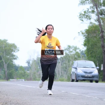 Runner Photo 2044962