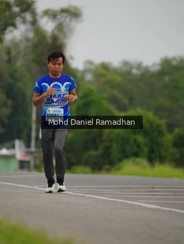 Runner Photo 2044987