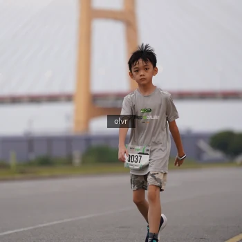 Runner Photo 2045032