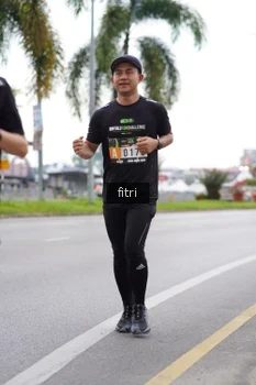 Runner Photo 2045121