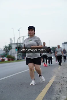 Runner Photo 2045155