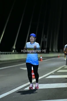 Runner Photo 2045158