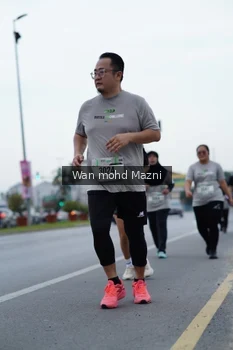 Runner Photo 2045203