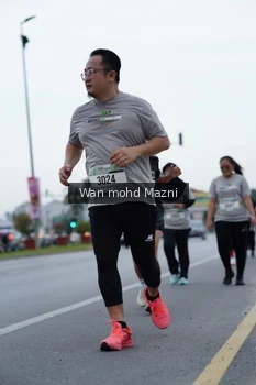Runner Photo 2045218