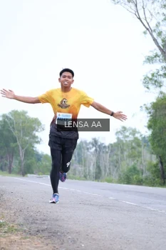 Runner Photo 2045232