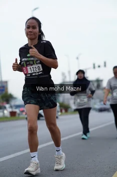 Runner Photo 2045235