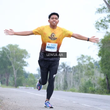 Runner Photo 2045285