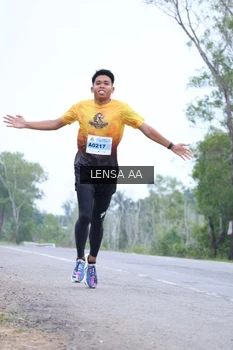 Runner Photo 2045294