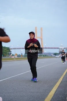 Runner Photo 2045336