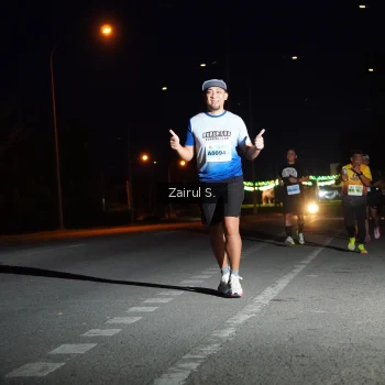 Runner Photo 2045349
