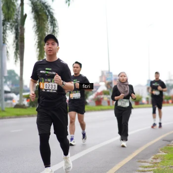 Runner Photo 2045372