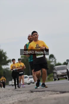 Runner Photo 2045510