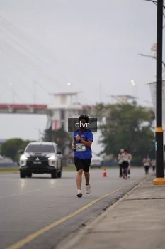 Runner Photo 2045559