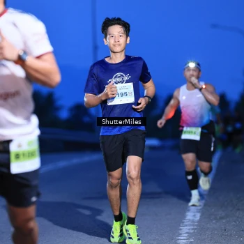 Runner Photo 2045560
