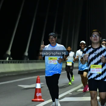 Runner Photo 2045570