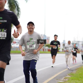 Runner Photo 2045591