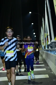 Runner Photo 2045604