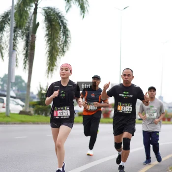 Runner Photo 2045639