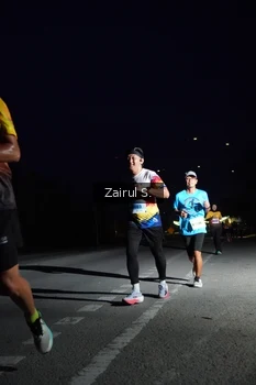 Runner Photo 2045684