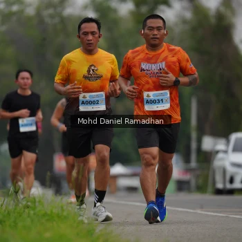 Runner Photo 2045702