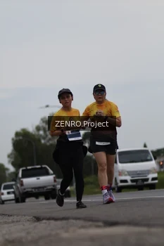 Runner Photo 2045711