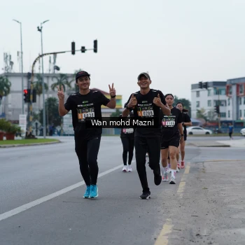 Runner Photo 2045727