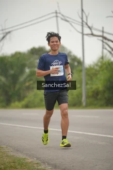 Runner Photo 2045777