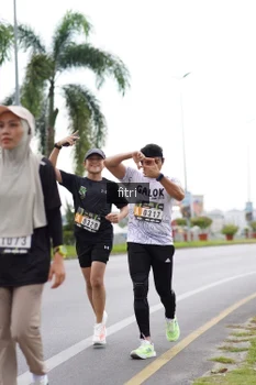 Runner Photo 2045801