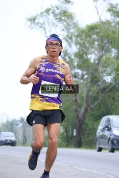 Runner Photo 2045851