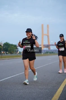 Runner Photo 2045862