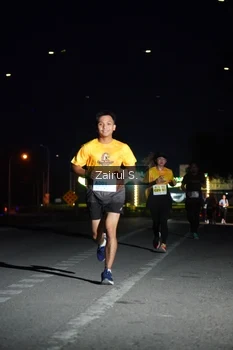 Runner Photo 2045906
