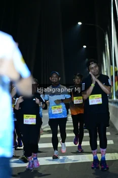 Runner Photo 2045957