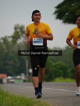 Runner Photo 2045974