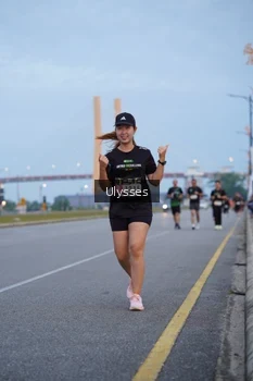 Runner Photo 2045994