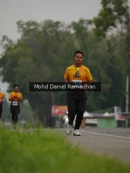 Runner Photo 2046026