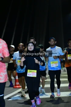 Runner Photo 2046028