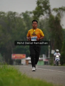 Runner Photo 2046033