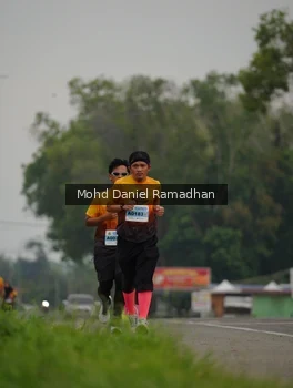 Runner Photo 2046037