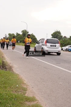 Runner Photo 2046064