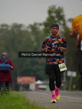 Runner Photo 2046069