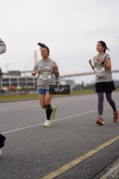 Runner Photo 2046071