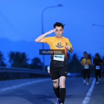 Runner Photo 2046082