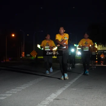 Runner Photo 2046100