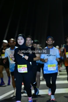 Runner Photo 2046115