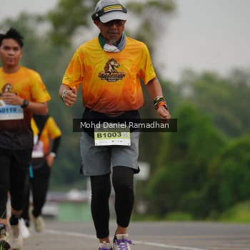 Runner Photo 2046120