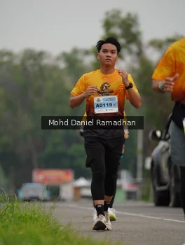 Runner Photo 2046123