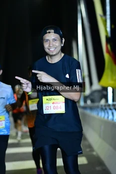 Runner Photo 2046151