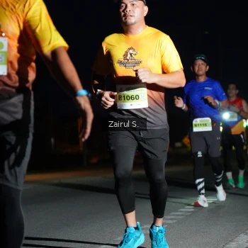 Runner Photo 2046165