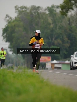 Runner Photo 2046180